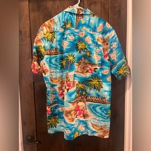 Large men’s Hawaiian shirt